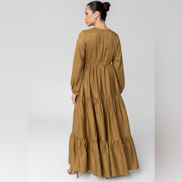 Women’s Long Sleeve Green/Khaki Tiered Maxi Dress in XS and L - Picture 2 of 7